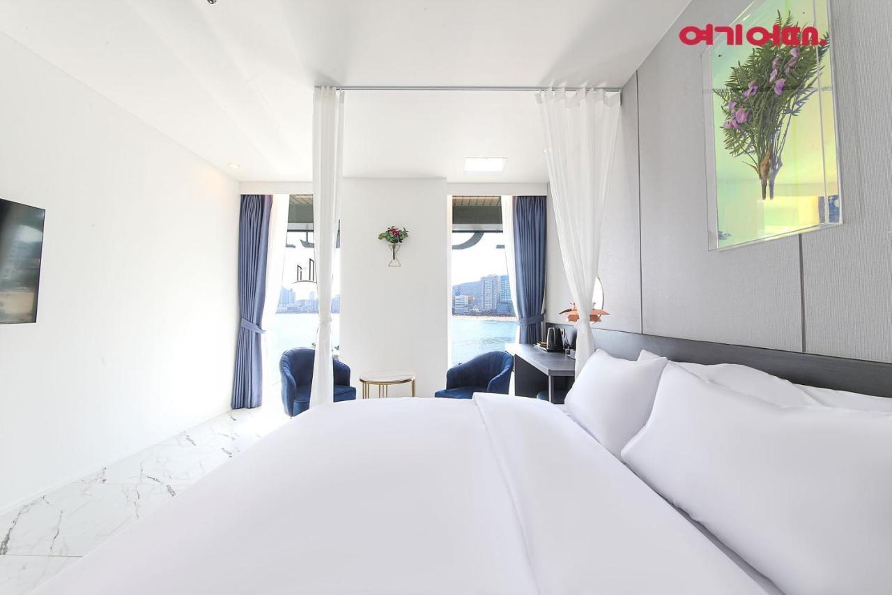 De Homme Hotel Пусан Экстерьер фото